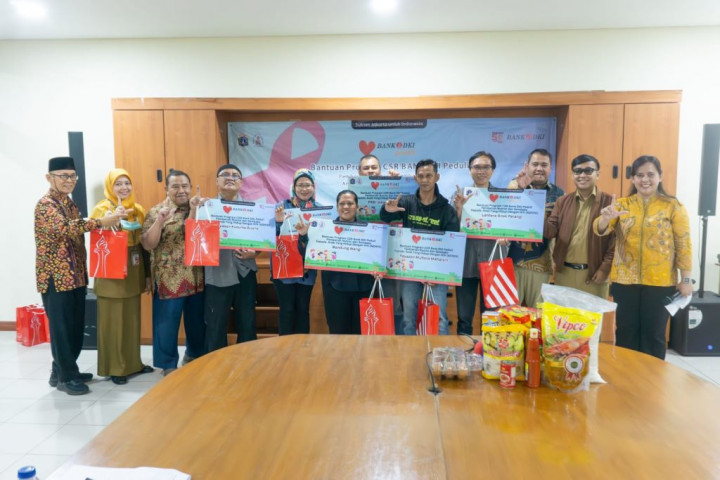 Tak Cuma Bisnis, Bank DKI Pecut Penyaluran Bantuan Sosial bagi Masyarakat
