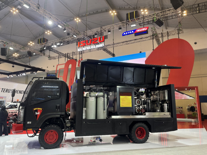 Ketangguhan Kendaraan Water Treatment Milik Brimob