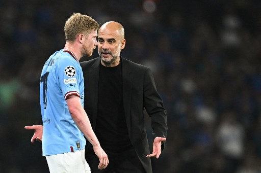 Guardiola Bantah Rumor De Bruyne Tinggalkan City