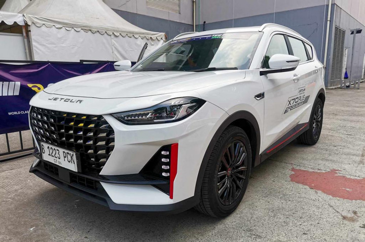 3 Impresi Pertama Setelah Kencan Bareng Jetour X70 Plus