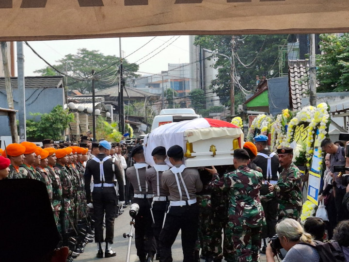 Hamzah Haz Dimakamkan Secara Kenegaraan