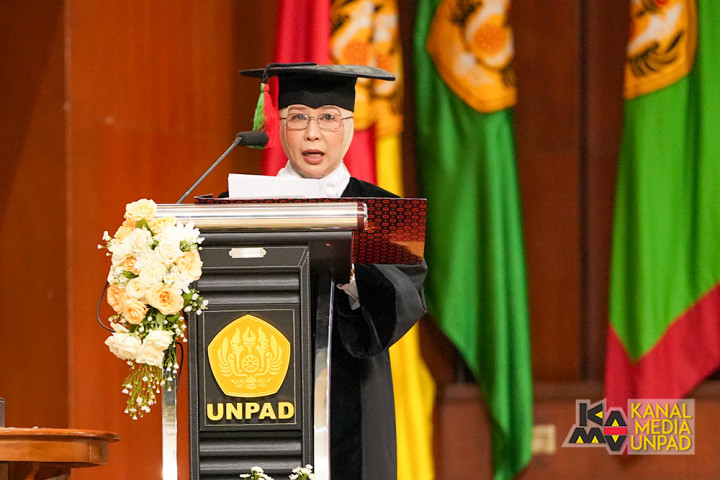 Guru Besar Unpad Teliti Potensi Tanaman Duku untuk Pengobatan Kanker