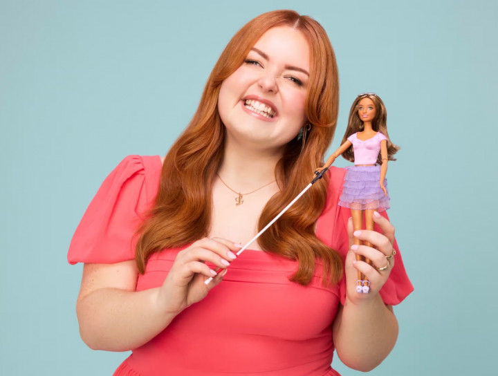 Mattel Resmi Luncurkan Barbie Tunanetra