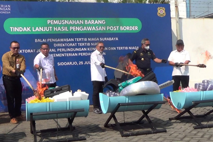 Mendag Musnahkan Barang Impor Ilegal Senilai Rp5 Miliar