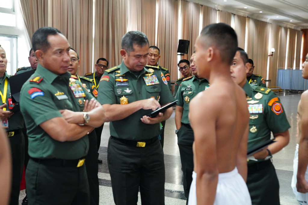 Panglima TNI Pimpin Sidang Pantukhir Pusat Taruna Akademi TNI 2024