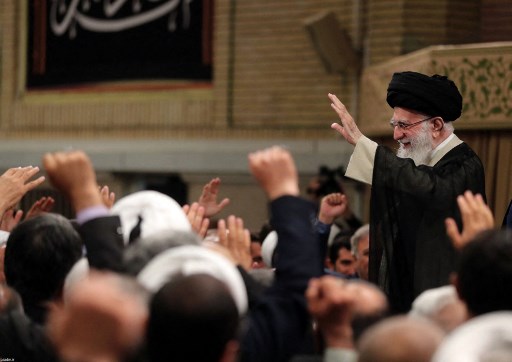 Ayatullah Khamenei Puji Perlawanan Iran yang Semakin Kuat Hadapi Barat