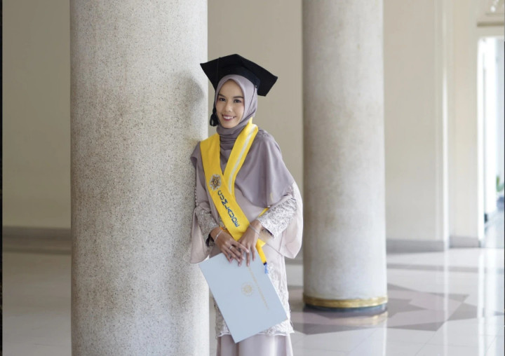 Frista Chairunnisa Wisudawan Termuda S2 UGM, Masuk SD di Usia 4 Tahun