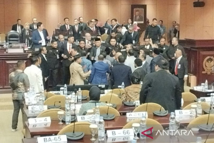 Perdebatan di Sidang Paripurna DPD Dinilai Lazim