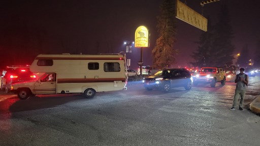 Kebakaran Hutan Potensi Hancurkan 50 Persen Bangunan Kota Wisata Kanada