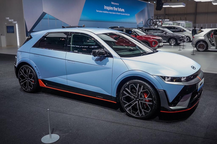 Hyundai Ioniq 5 N Laris Manis