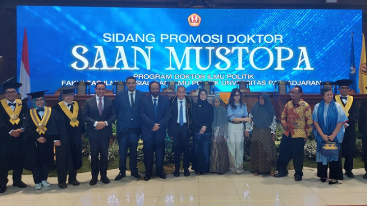 Surya Paloh Berharap Gelar Doktor yang Diraih Saan Mustopa Bermanfaat