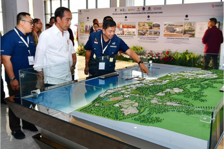 Presiden Minta Menko Marinves-BKPM Aktif Pasarkan Industri Batang