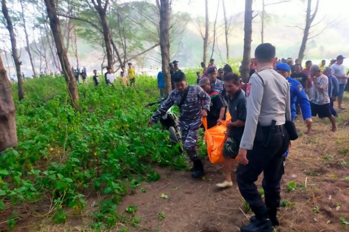 Pencari Rumput Tewas Tenggelam di Pantai Jebring Blitar