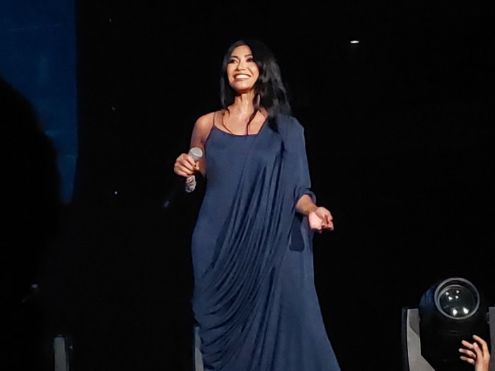 Momen Anggun Lupa Lirik Lagu saat Konser Tunggal di Jakarta