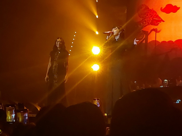 Gemas! Anggun C. Sasmi Ingin Adopsi Isyana Sarasvati