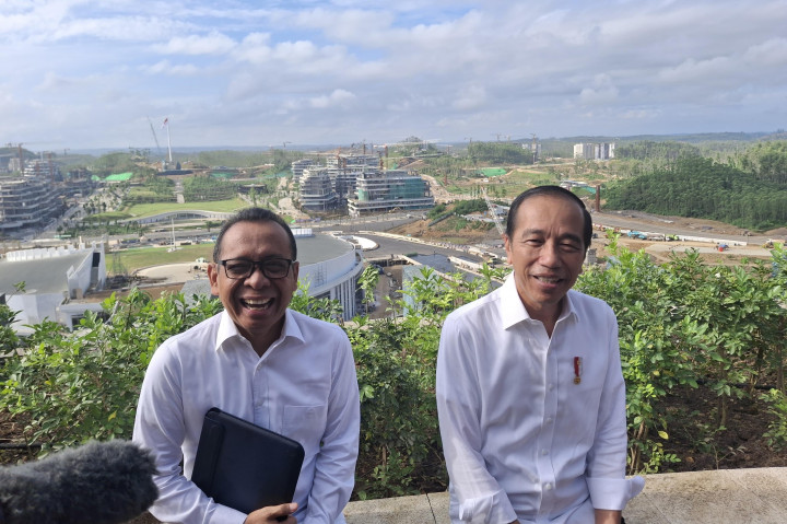 Saat Jokowi Perlihatkan Suasana Kantor Presiden di IKN