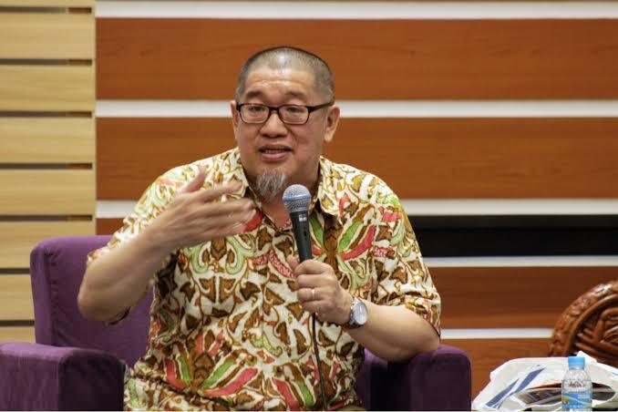 Guru Besar Unair Dukung Penanggalan Jabatan Profesor, Agar Masyarakat Tak Mudah Terpesona Gelar