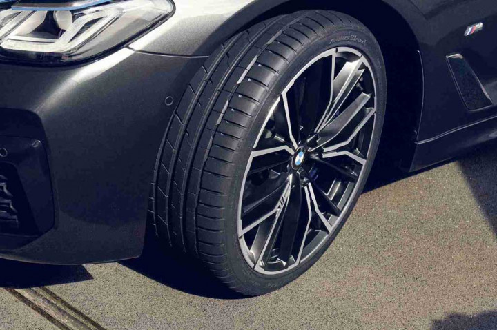 Puncak Kemarau Riskan Bikin Ban Overheat, Ini Tips Pencegahannya!