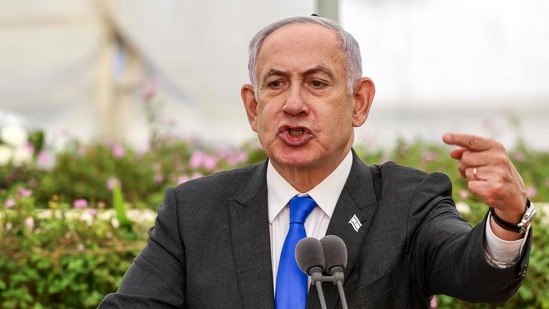 Demi Kekuasaan, Netanyahu Dapat Membuka Front Perang Baru di Lebanon
