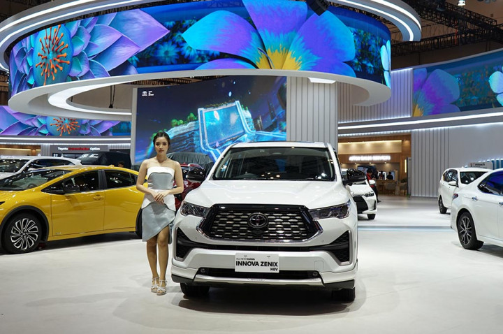 Daftar 10 Merek Mobil Buatan Indonesia