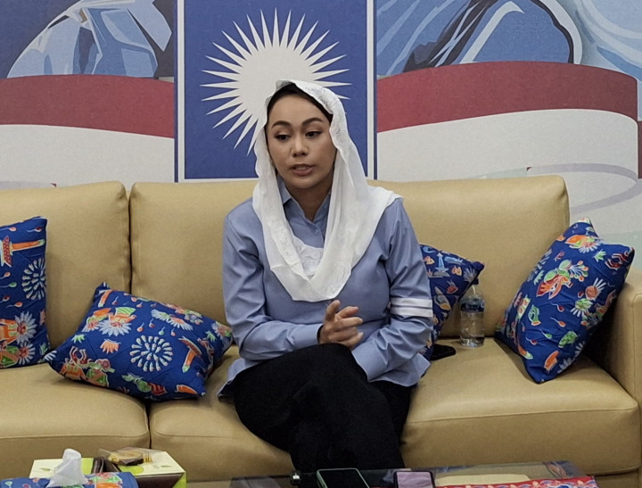 Mangkir Paripurna, Zita Anjani Bela Diri