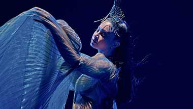 Ulasan Film Dokumenter All Access To Rossa 25 Shining Years