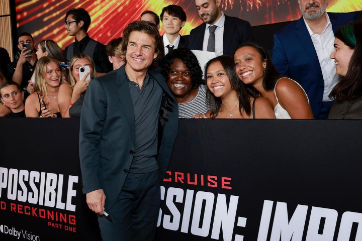 Tom Cruise Bakal Terjun Payung di Penutupan Olimpiade Paris 2024