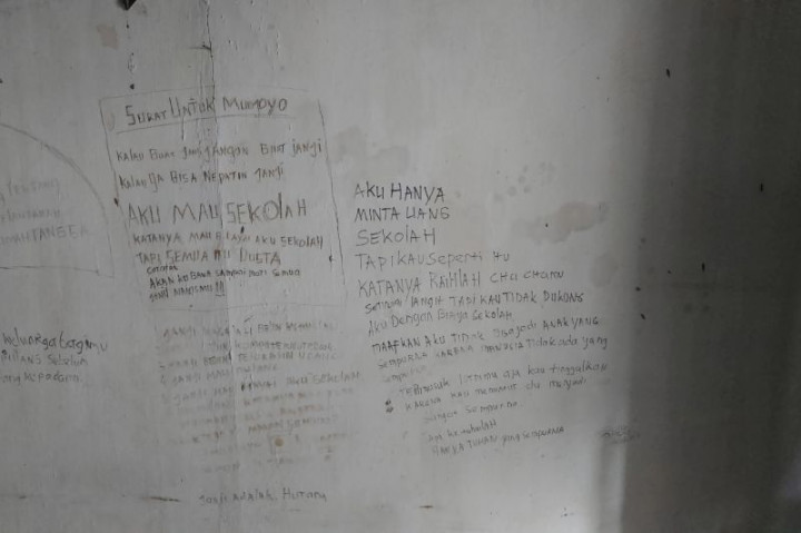 Polres Cimahi Dalami Pesan Goresan Dinding di Lokasi Penemuan Kerangka Ibu dan Anak