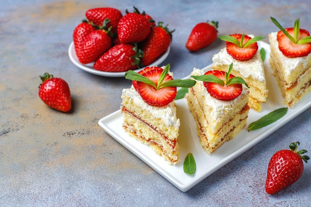 Intip resep strawbery shortcake ala Chef Nadya Putri, 1st Runner Up Masterchef Indonesia season 8. (Foto: Ilustrasi/Dok. Freepik.com)