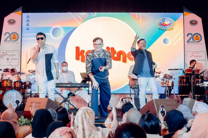 Nostalgia Bersama Kahitna dan Setia Band di LMAC Super Hitz Fest 2024