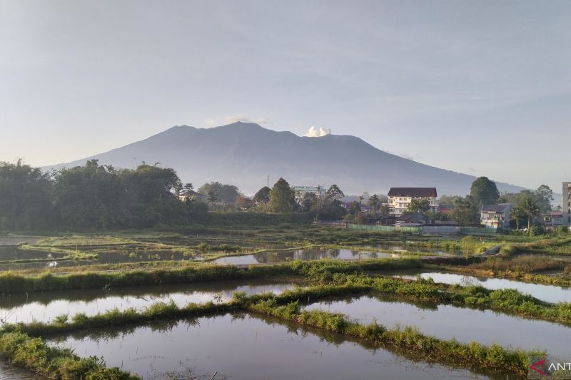 Aktivitas Gunung Marapi di Sumbar Menurun