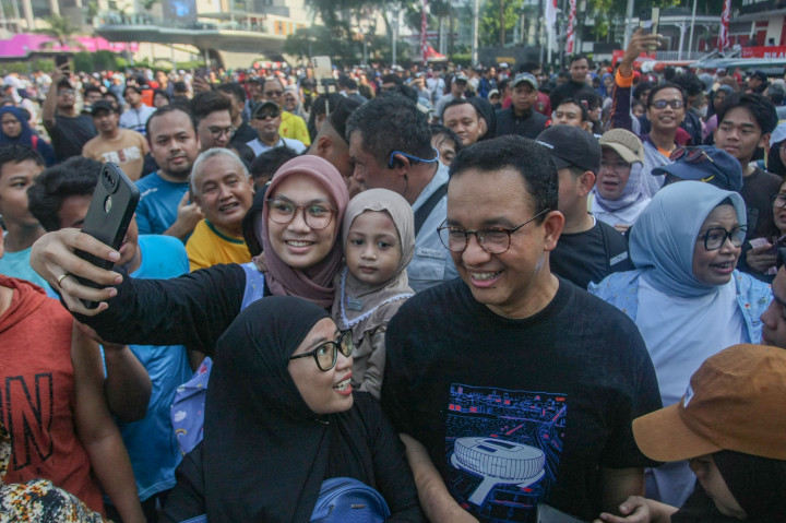 Antusiasme Warga Sambut Anies di CFD Jakarta