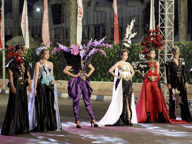 Jember Fashion Carnaval (JFC) 2024 sebagai karnaval busana bertaraf internasional. (Foto: Dok. Istimewa)