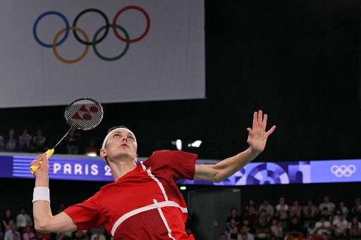 Foto: Viktor Axelsen Pertahankan Emas Olimpiade