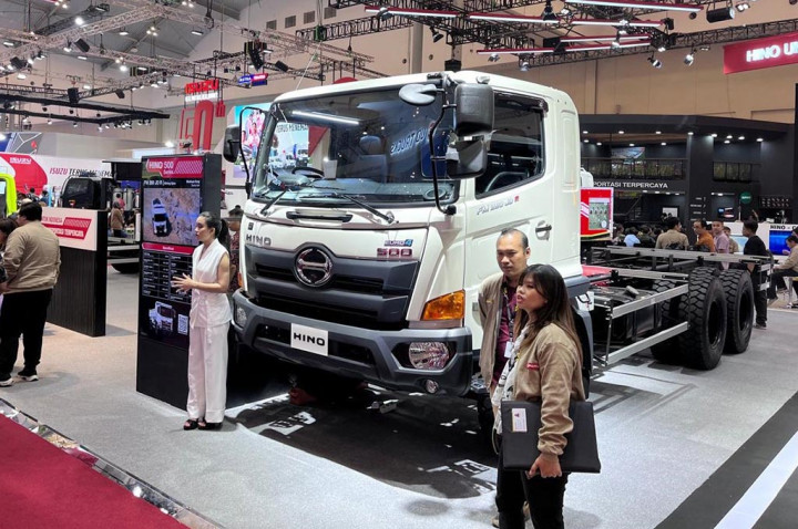 Hino Dapatkan Banyak Kepercayaan Konsumen di GIIAS 2024