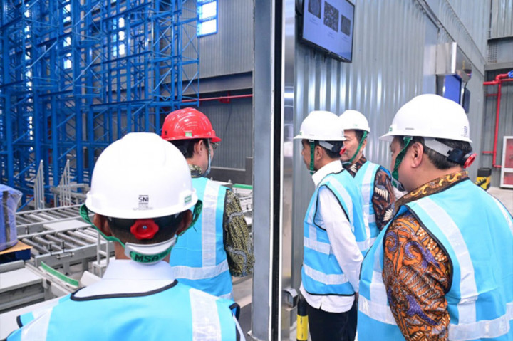 Jokowi: Pabrik Anoda Baterai Litium di Kendal Perkuat Ekosistem EV
