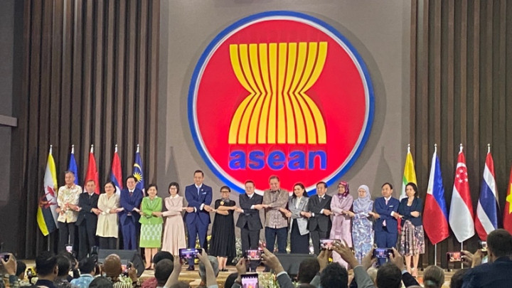Terima Kasih Menlu Retno untuk ASEAN pada Perayaan Hari Ultah ke-57