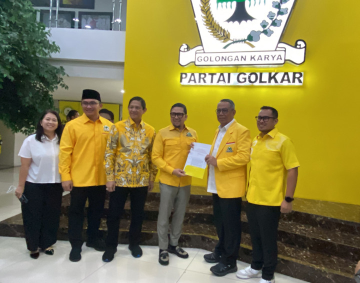 DPP Golkar Resmi Usung Benyamin-Pilar di Pilkada Tangsel