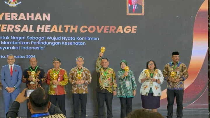 Pemprov Sultra Capai Kepesertaan 100% JKN, Raih Penghargaan UHC Award 2024