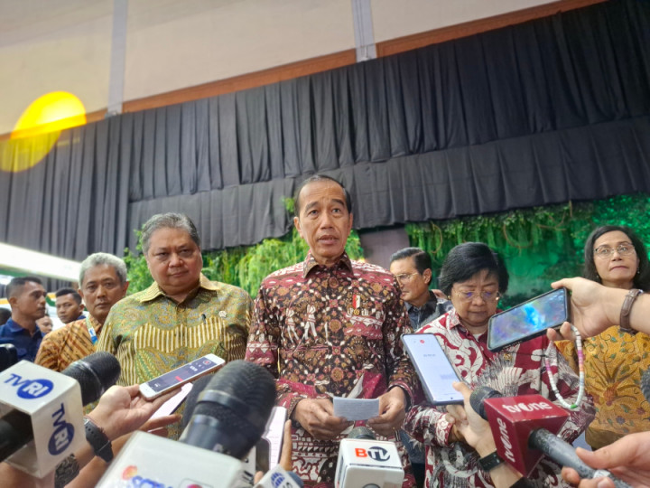 Respons Jokowi soal Biaya Upacara HUT Ke-79 RI yang Membengkak