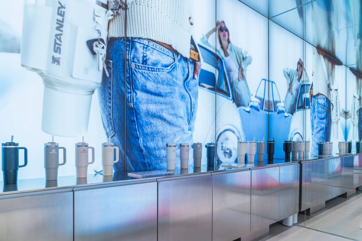 Paduan Gaya dan Nilai Peduli Lingkungan di Sebuah Tumbler