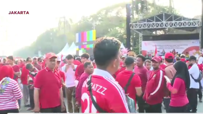 Jelang Kirab Bendera Merah Putih, Masyarakat Padati Kawasan Monas