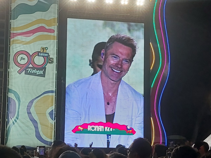 Musisi Indonesia Iringi Ronan Keating Manggung di The 90s Festival