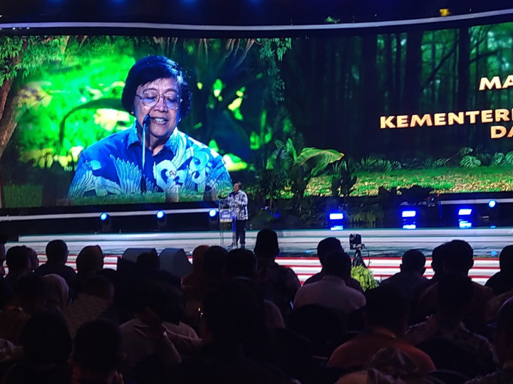 KLHK Anugerahi Penghargaan untuk Pejuang Lingkungan pada Malam Apresiasi Festival LIKE 2