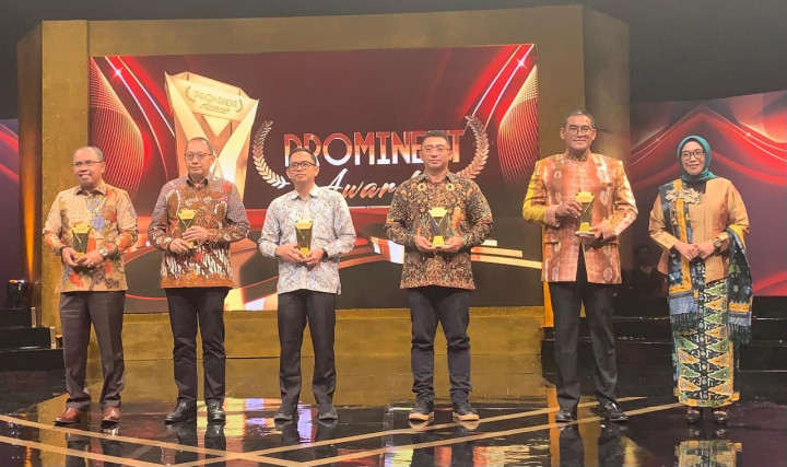 Pos Giro Cash Raih Prominent Awards