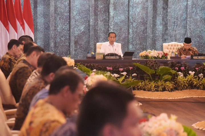 Jokowi Pimpin Sidang Paripurna Perdana di Istana Garuda IKN