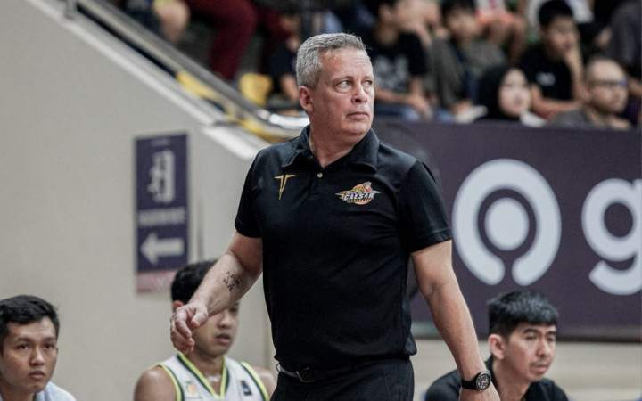 Pacific Caesar Surabaya Berpisah dengan John Purves