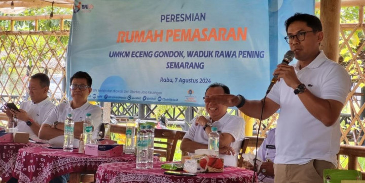 Melirik Cuan dari UMKM Eceng Gondok