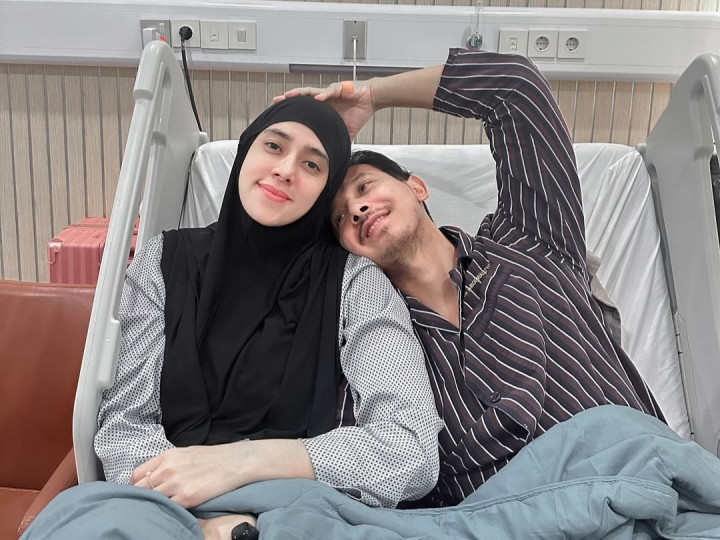 Fairuz A Rafiq Rela Banting Tulang Demi Biaya Pengobatan Sonny Septian