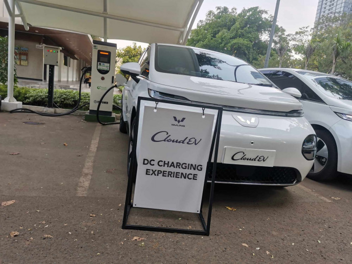 Wuling Terus Bangun Charging Station, Gratis Loh!